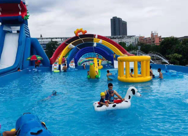 水上樂園人工造浪設(shè)備怎么操作？